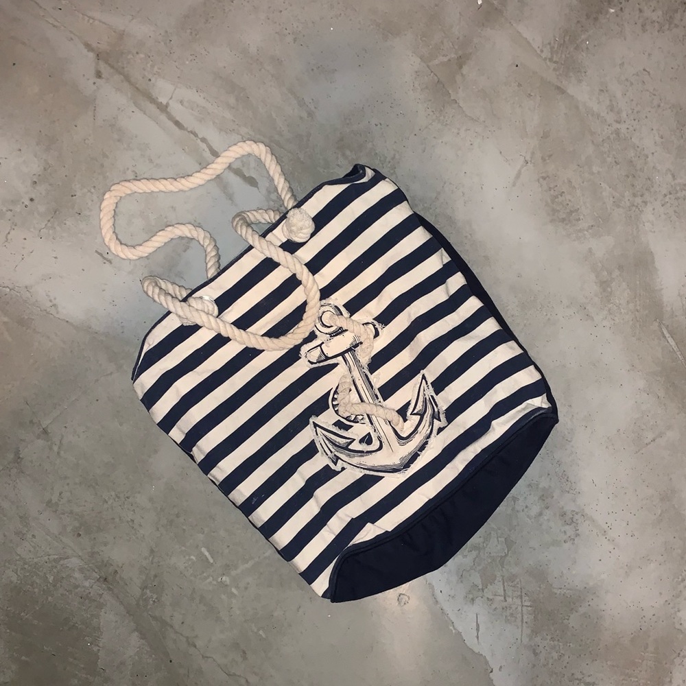 Tote bag
